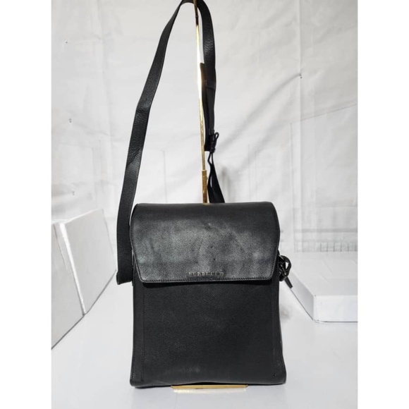 Authentic Burberry Leather Small Shaldon Messenger/Crossbody Bag Black - Picture 1 of 13